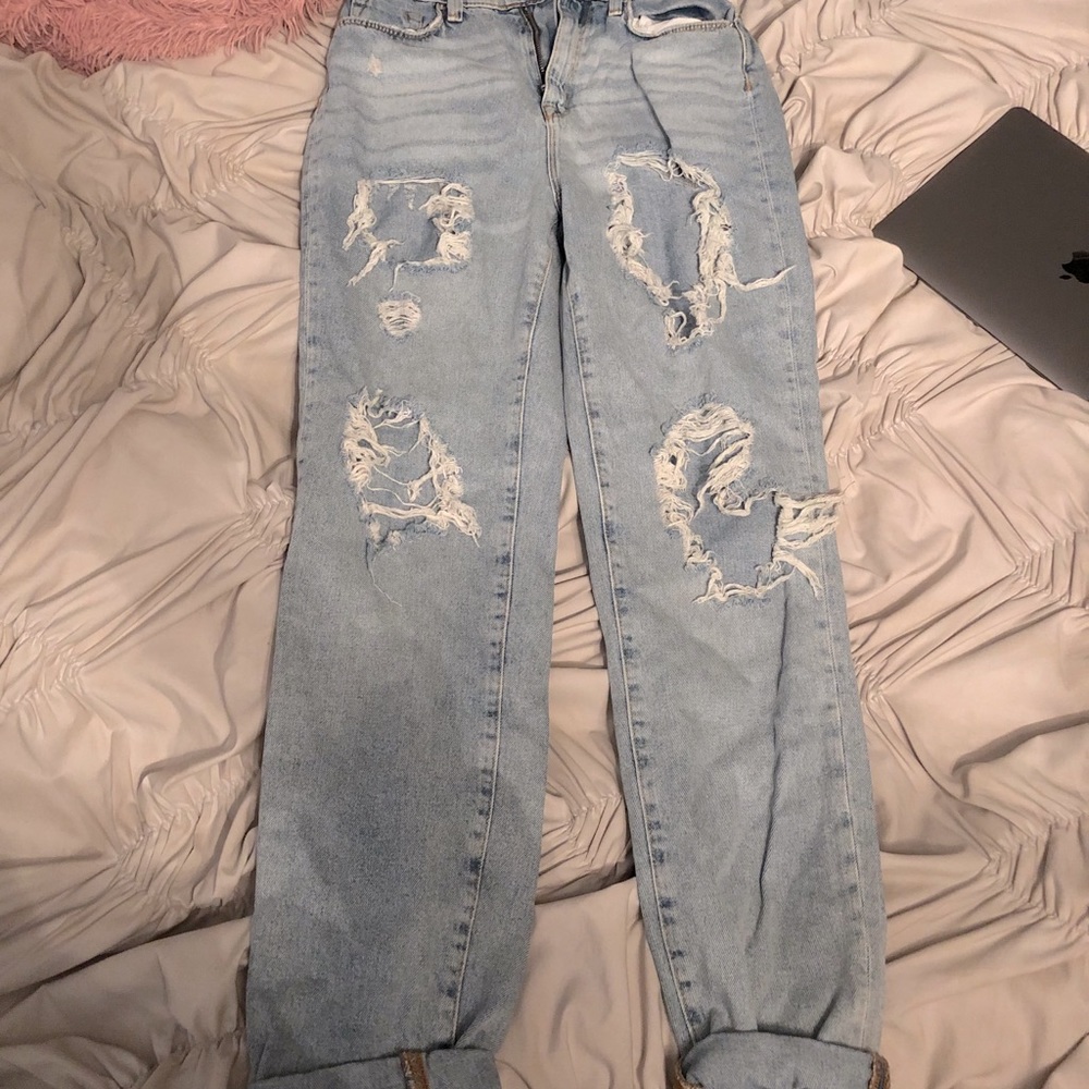 BDG High rise mom jeans destroyed